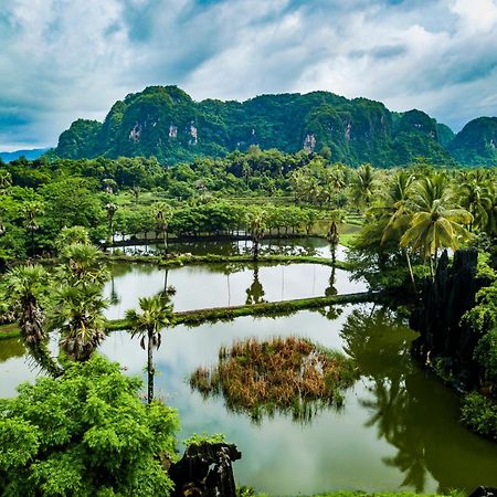 Gasthaus Kampoeng Karst Rammang Rammang Kasijala Exterior foto