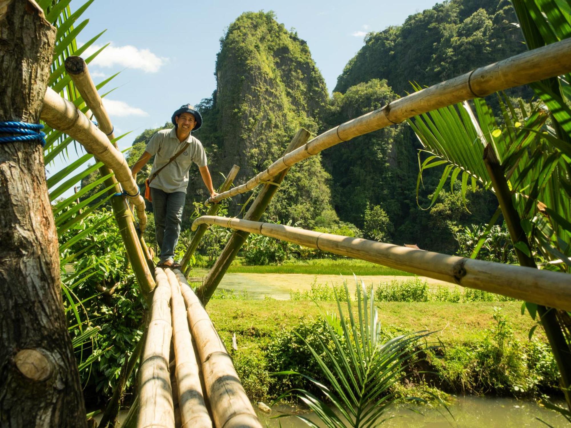 Gasthaus Kampoeng Karst Rammang Rammang Kasijala Exterior foto